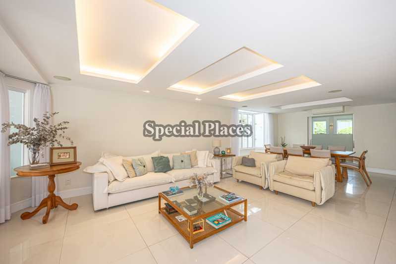 Conheça SALA MULTI AMBIENTE do imóvel - Linda casa à venda na Barra da Tijuca - Vivendas do Bosque. - BAC6310 - 7 SALA MULTI AMBIENTE - 7