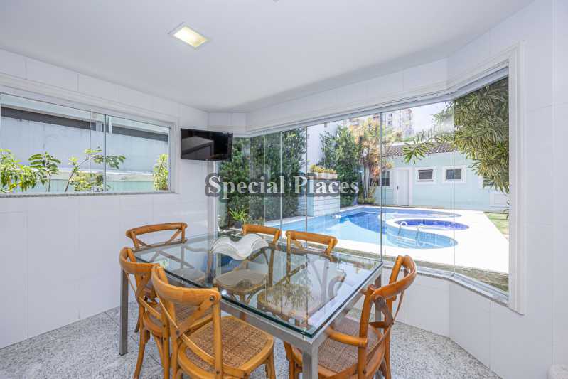 Conheça COPA / COZINHA do imóvel - Linda casa à venda na Barra da Tijuca - Vivendas do Bosque. - BAC6310 - 15 COPA / COZINHA - 15