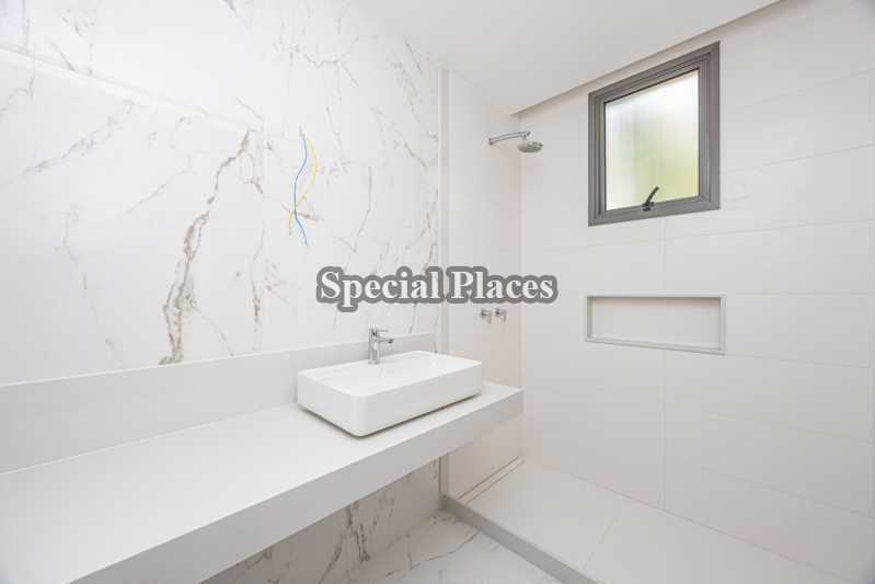 Conheça BANHEIRO SUÍTE do imóvel - Casa em Condomínio 5 quartos à venda Nova Ipanema, Barra - Barra da Tijuca, Rio de Janeiro - R$ 13.900.000 - BAC6329 - 15 BANHEIRO SUÍTE - 15