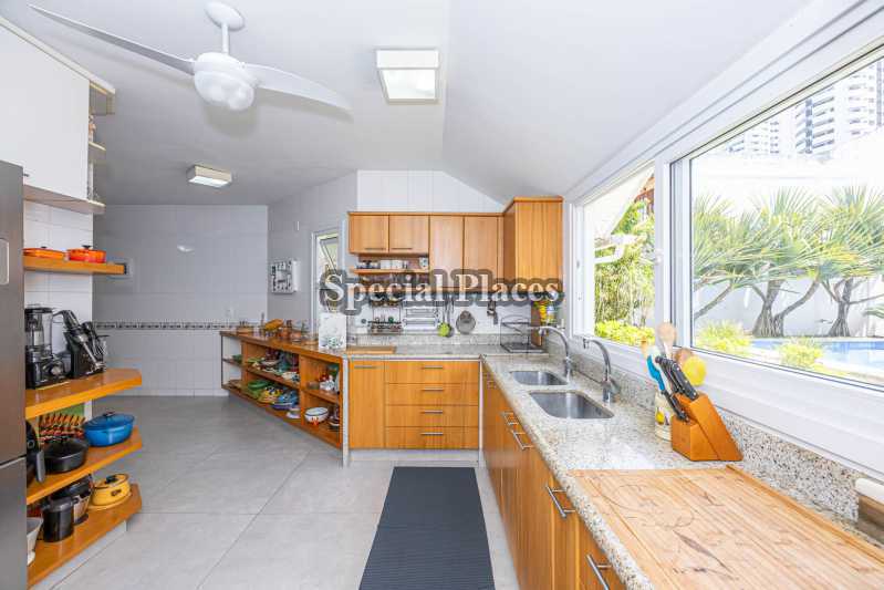 Conheça COPA/COZINHA do imóvel - Casa em Condomínio 4 quartos à venda Crystal Lake, Barra - Barra da Tijuca, Rio de Janeiro - R$ 3.900.000 - BAC2721 - 17 COPA/COZINHA - 17