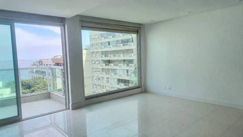 Conheça foto 32 do imóvel - Cobertura triplex com vista mar, Cristo e montanha - ZRCO30002 - 12 foto 32 - 12