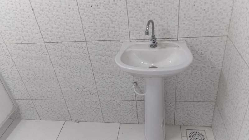 Conheça Banheiro Masculino do imóvel - Loja 400m² para alugar Avenida Dom Hélder Câmara, Cascadura, Rio de Janeiro - R$ 8.500 - 00401 - 15 Banheiro Masculino - 15
