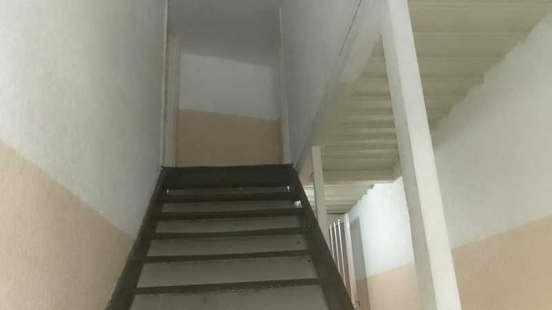 Conheça Acesso ao Jirau do imóvel - Loja 400m² para alugar Avenida Dom Hélder Câmara, Cascadura, Rio de Janeiro - R$ 8.500 - 00401 - 21 Acesso ao Jirau - 21