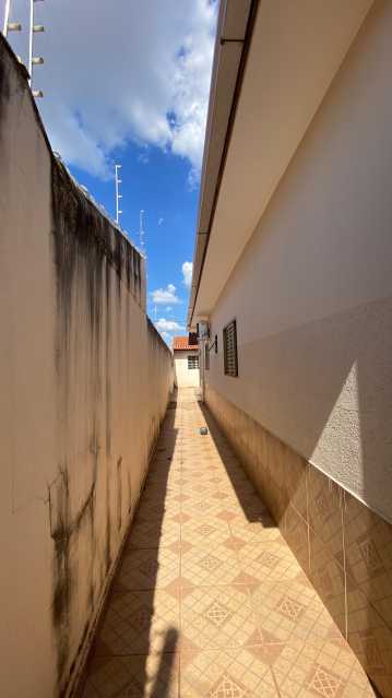 Conheça WhatsApp Image 2026-10-15 at 1 do imóvel - Casa para alugar Rua Tauros,Patos de Minas,MG - R$ 2.300 - DMCA30023 - 4 WhatsApp Image 2026-10-15 at 1 - 4
