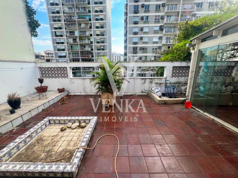Conheça área externa - 2º pavimento do imóvel - Cobertura à venda Rua General Urquiza,Rio de Janeiro,RJ Leblon - R$ 3.995.000 - VKCO40021 - 22 área externa - 2º pavimento - 22