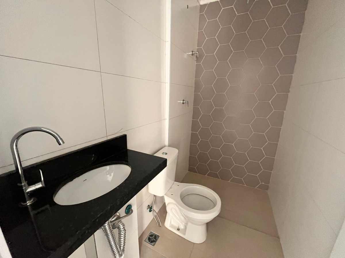 Conheça Banheiro do imóvel - Apartamento 2 quartos à venda Ubatuba,SP - R$ 750.000 - MRAP20046 - 20 Banheiro - 20