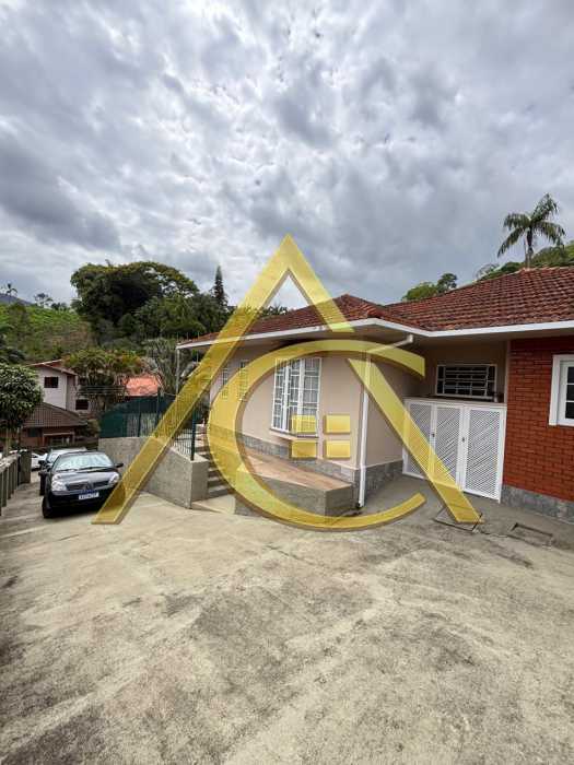 Casa 4 quartos à venda  Vargem Grande, Nova Friburgo - R$ 2.200.000