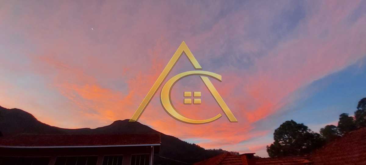 Casa 4 quartos à venda  Vargem Grande, Nova Friburgo - R$ 2.200.000