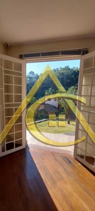 Casa 4 quartos à venda  Vargem Grande, Nova Friburgo - R$ 2.200.000