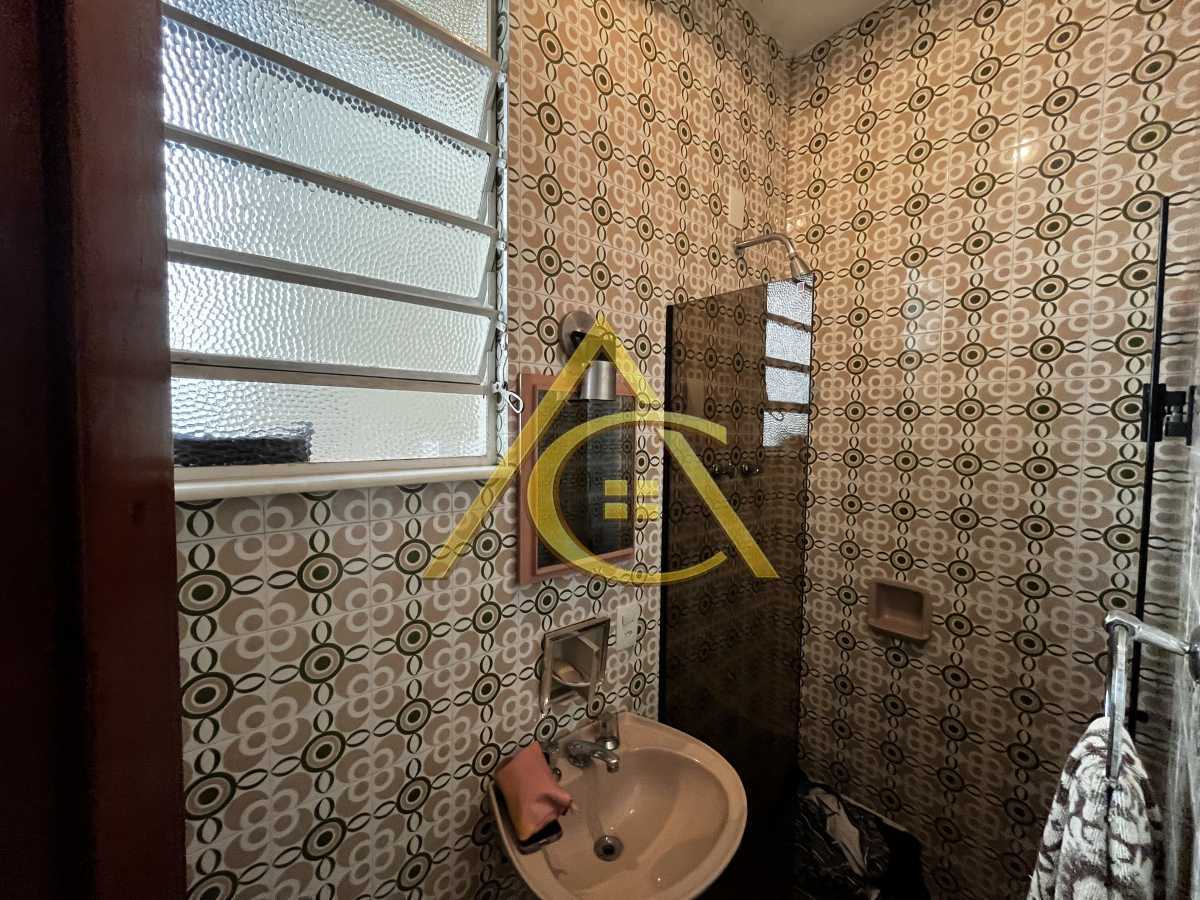 Casa 4 quartos à venda  Cônego, Nova Friburgo - R$ 1.100.000