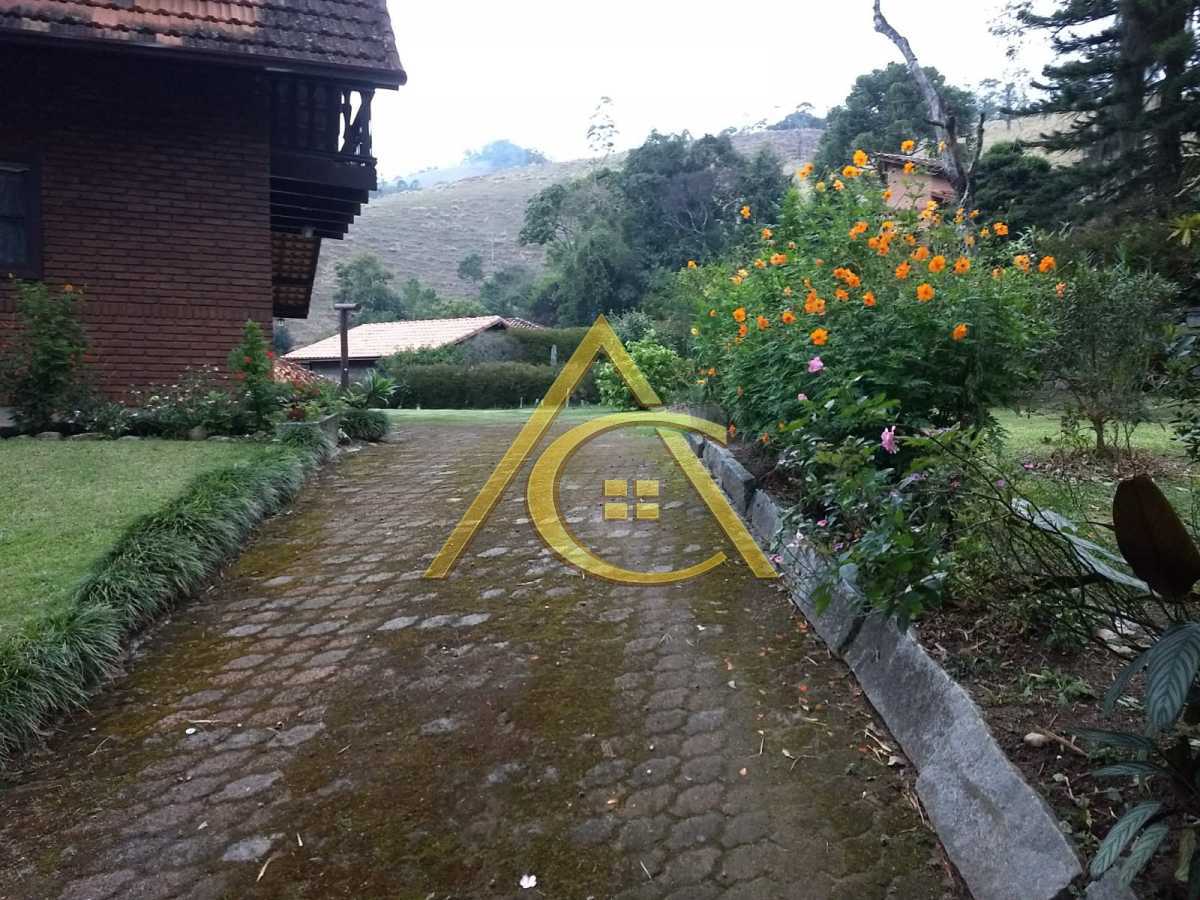 Casa 2 quartos à venda  São Pedro da Serra, Nova Friburgo - R$ 700.000