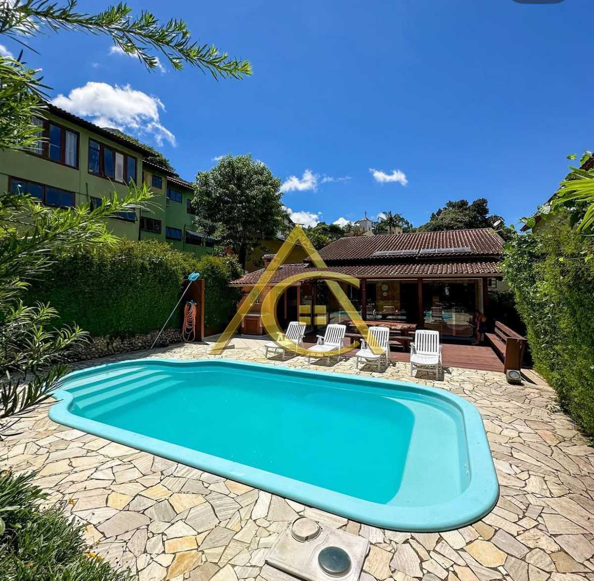Casa 3 quartos à venda  São Pedro da Serra, Nova Friburgo - R$ 1.800.000