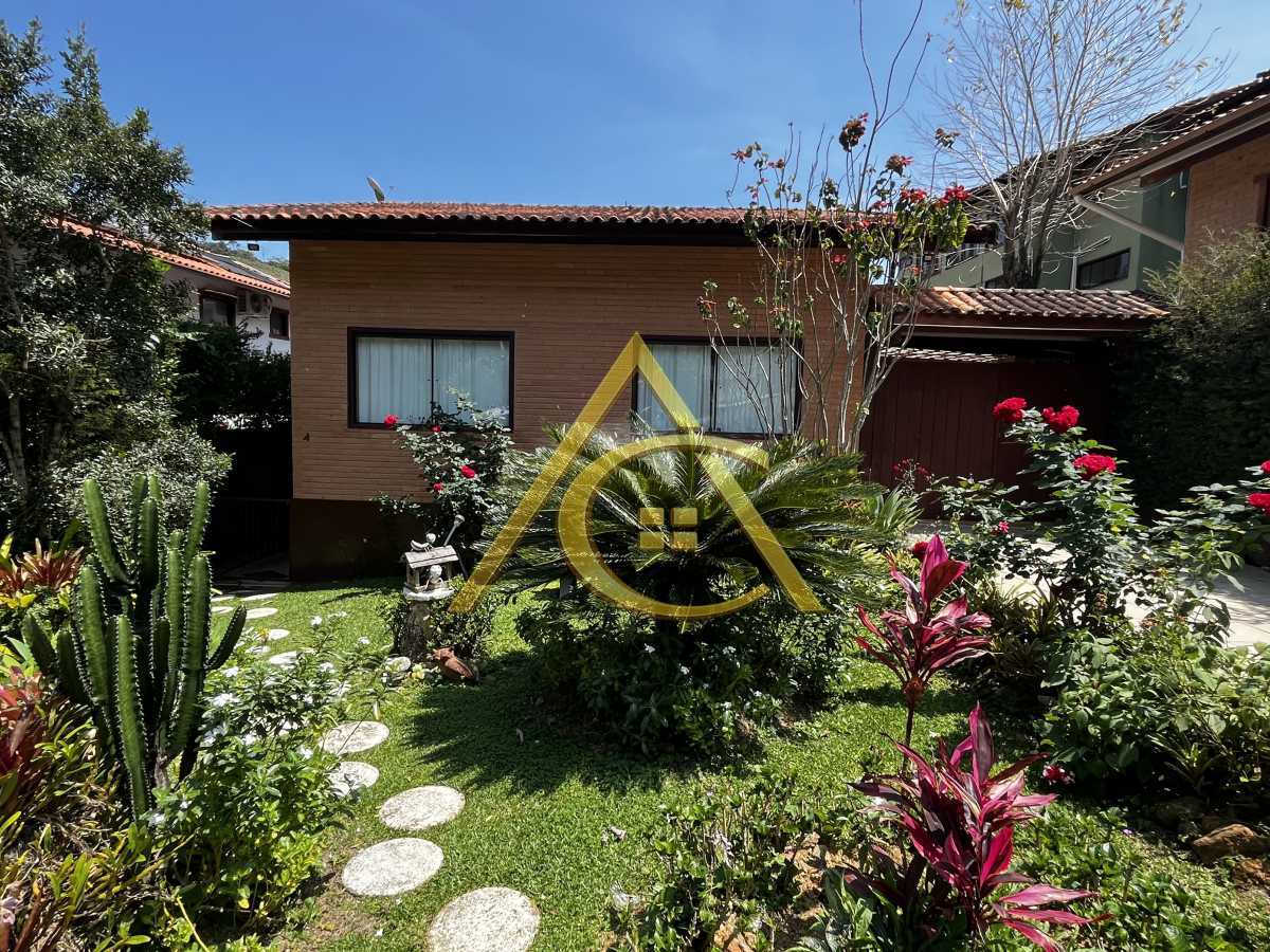 Casa 3 quartos à venda  São Pedro da Serra, Nova Friburgo - R$ 1.800.000