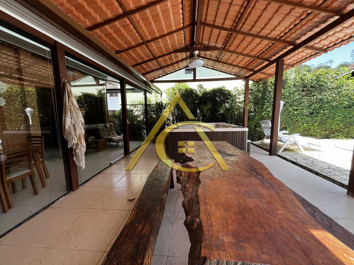 Casa 3 quartos à venda  São Pedro da Serra, Nova Friburgo - R$ 1.800.000