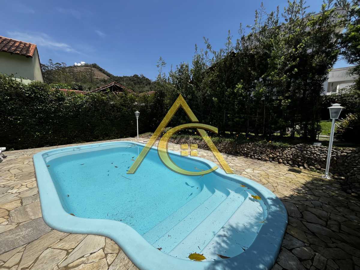 Casa 3 quartos à venda  São Pedro da Serra, Nova Friburgo - R$ 1.800.000