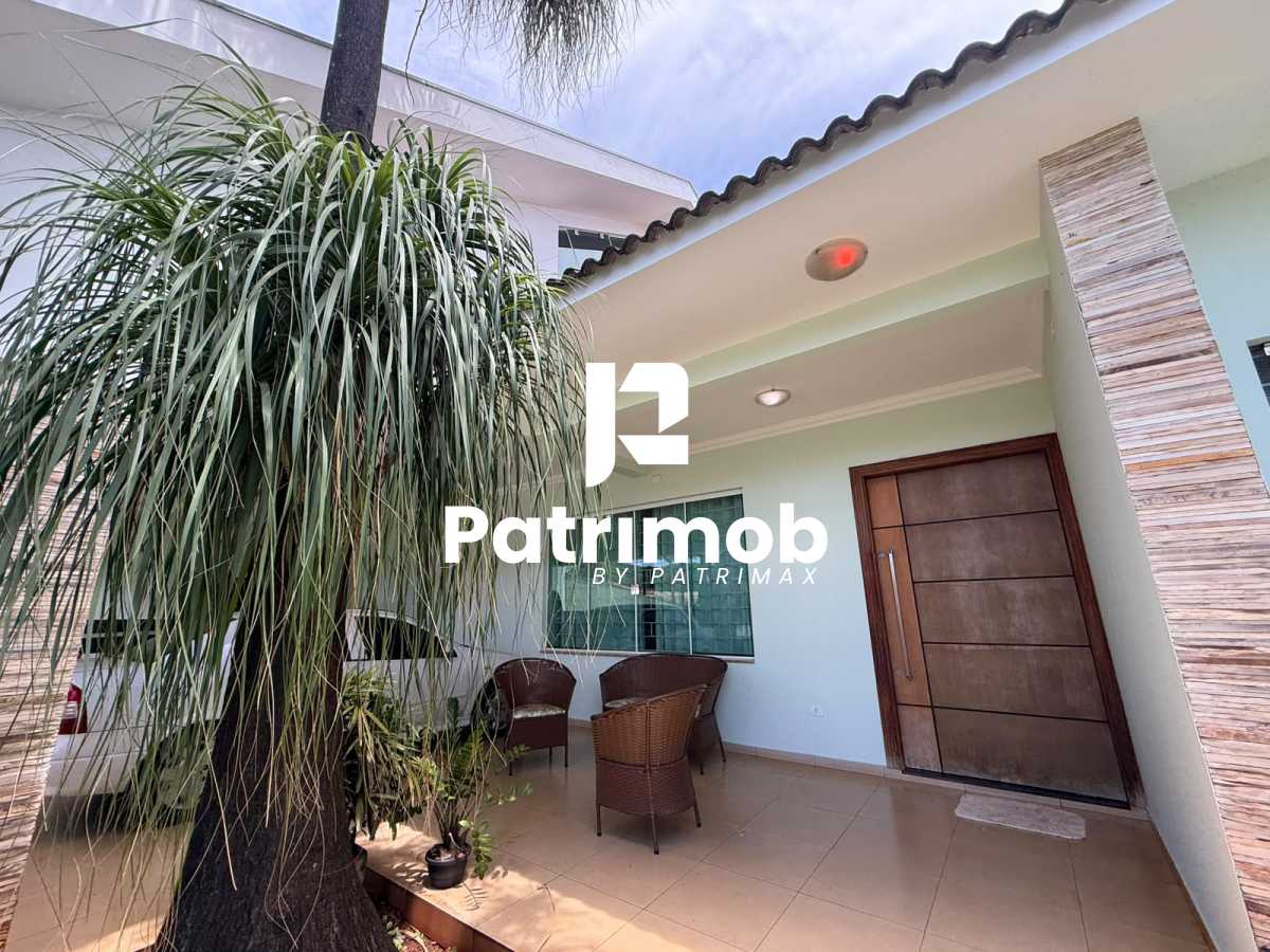 Casa 3 quartos à venda  Zona 02, Maringá - R$ 1.990.000