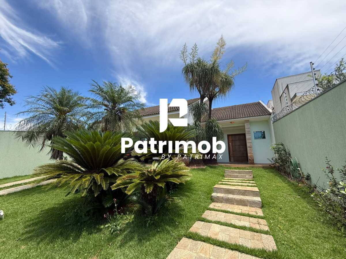 Casa 3 quartos à venda  Zona 02, Maringá - R$ 1.990.000
