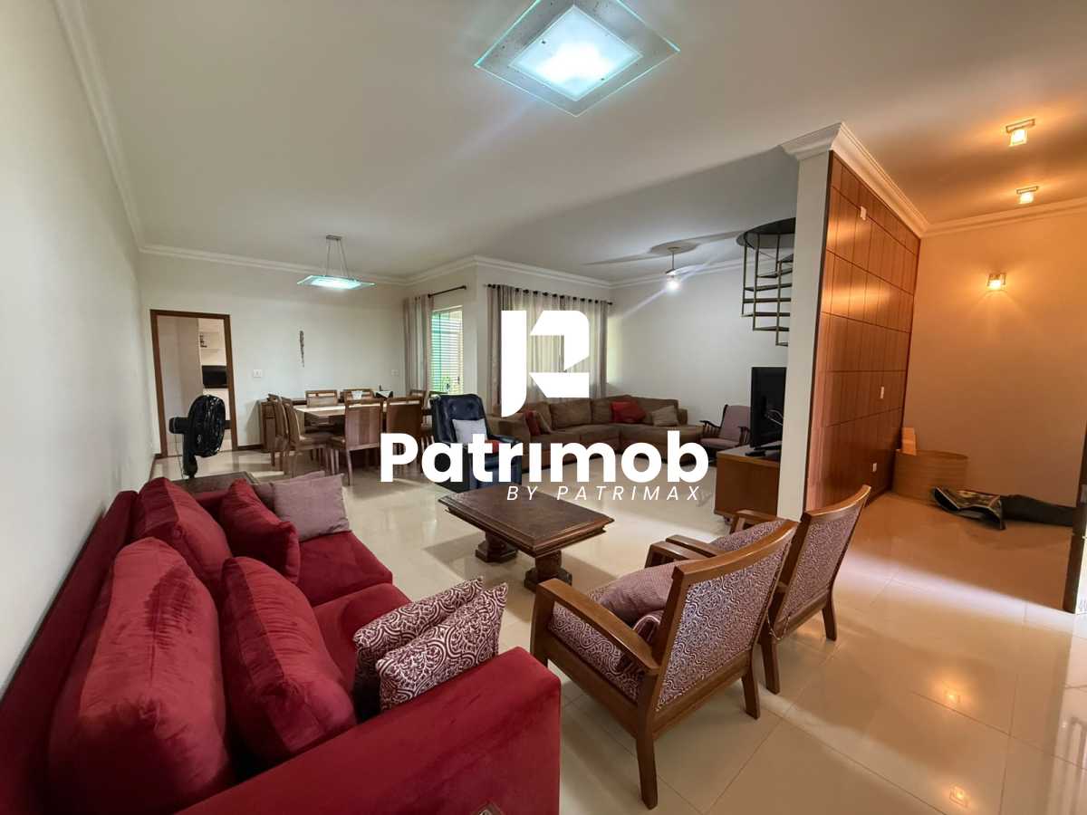 Casa 3 quartos à venda  Zona 02, Maringá - R$ 1.990.000