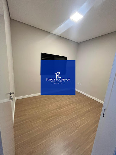 Casa em Condomínio 3 quartos à venda  Chácaras Aracary, Várzea Paulista - R$ 1.200.000