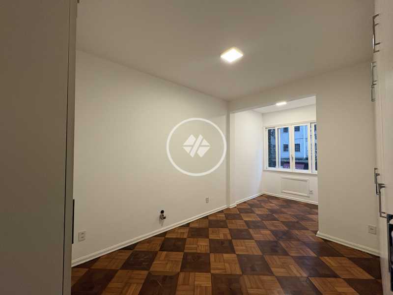 Apartamento 3 quartos à venda  Copacabana, Rio de Janeiro - R$ 1.870.000