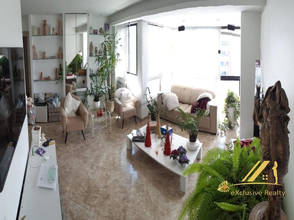 Casa 5 quartos à venda Vitória, Salvador - R$ 2.000.000