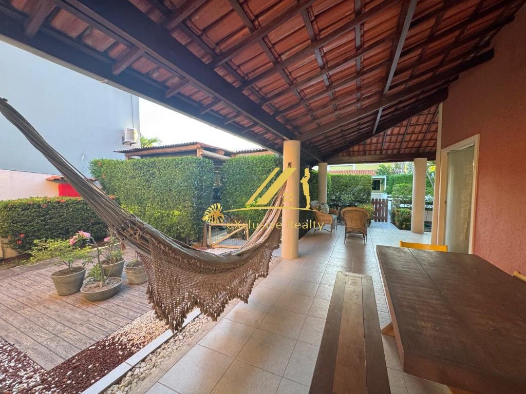 Casa em Condomínio 4 quartos à venda  Buraquinho, Lauro de Freitas - R$ 1.130.000