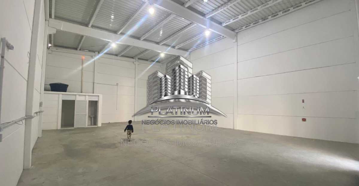 Galpão 180m² para alugar  Espinheiros, Itajaí - R$ 5.000