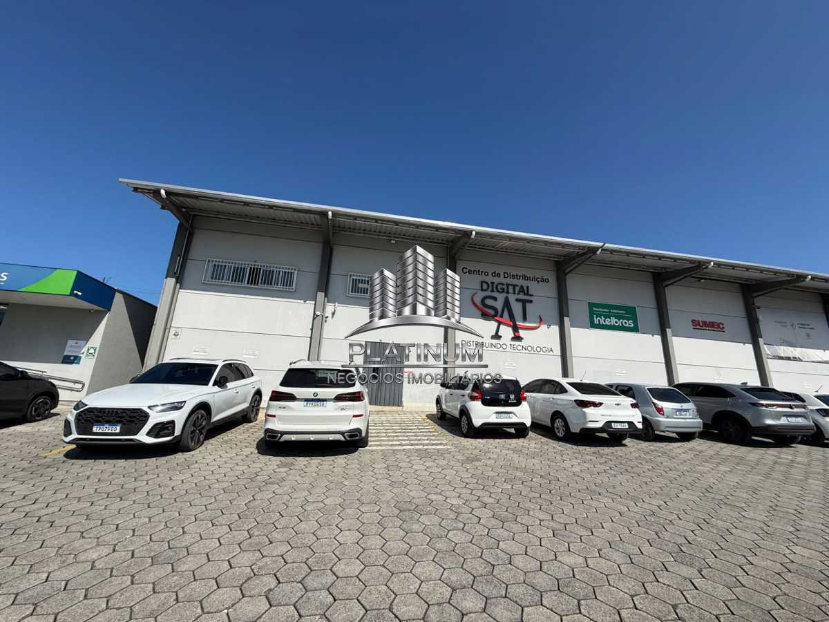 Galpão 1750m² para alugar Rua José Alves Cabral, Nova Esperança, Balneário Camboriú - R$ 65.000