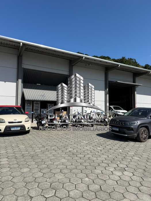 Galpão 1750m² para alugar Rua José Alves Cabral, Nova Esperança, Balneário Camboriú - R$ 65.000