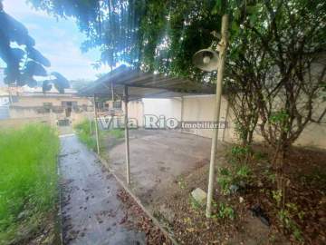 Terreno de 300m² coladinho no Largo do Bicão. - VCA10012