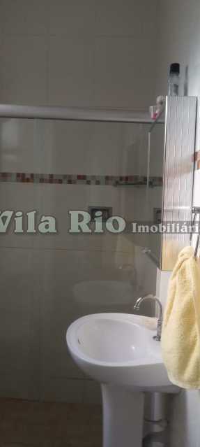 Conheça 13banheiro suite2. do imóvel - Excelente casa de fundos com quintal, 2 quartos sendo 1 suíte. - VCA20132 - 13 13banheiro suite2. - 13