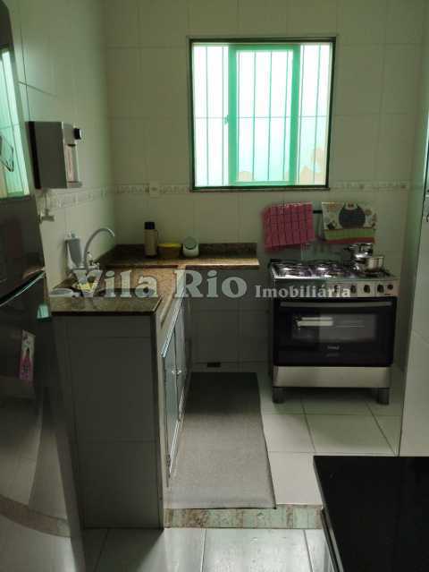 Conheça 16cozinha. do imóvel - Excelente casa de fundos com quintal, 2 quartos sendo 1 suíte. - VCA20132 - 16 16cozinha. - 16