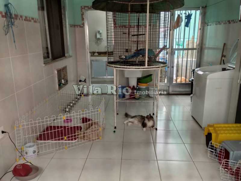Conheça 18area. do imóvel - Excelente casa de fundos com quintal, 2 quartos sendo 1 suíte. - VCA20132 - 18 18area. - 18