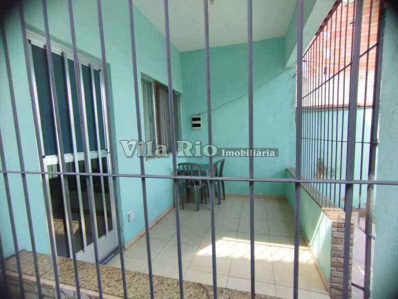 Conheça 20varanda.... do imóvel - Excelente casa de fundos com quintal, 2 quartos sendo 1 suíte. - VCA20132 - 20 20varanda.... - 20