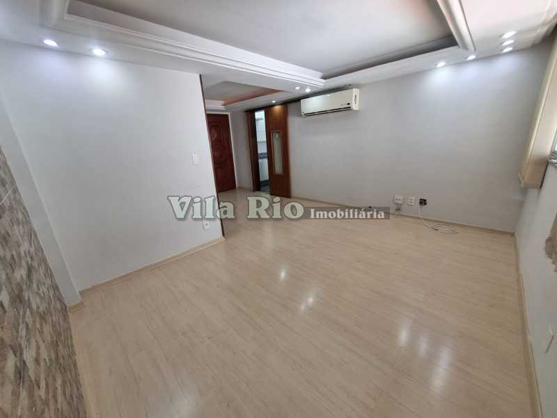 Conheça 1. do imóvel - Excelente apartamento amplo com 03 quartos sendo 01 suíte. - VAP30540 - 2 1. - 2