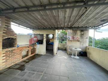 Aceita Financiamento - Tipo casa com 4 quartos, terraço e vaga de garagem - PAAP40068