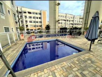 Apartamento reformado Cond Retiro da Serra - PAAP27162