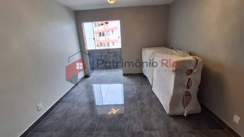 Conheça WhatsApp Image 2026-10-20 at 1 do imóvel - Apartamento 2 quartos - 1 suíte - varanda - vaga de garagem - Vista Alegre - PAAP27167 - 2 WhatsApp Image 2026-10-20 at 1 - 2