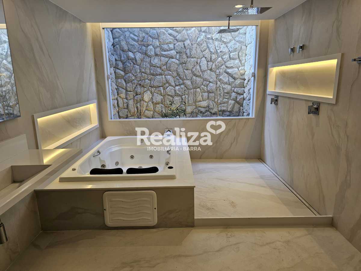 Conheça 20251125_154528 do imóvel - Casa em Condomínio 5 quartos à venda ALPHAVILLE - Barra da Tijuca, Rio de Janeiro - R$ 13.500.000 - BTCN50095 - 23 20251125_154528 - 23