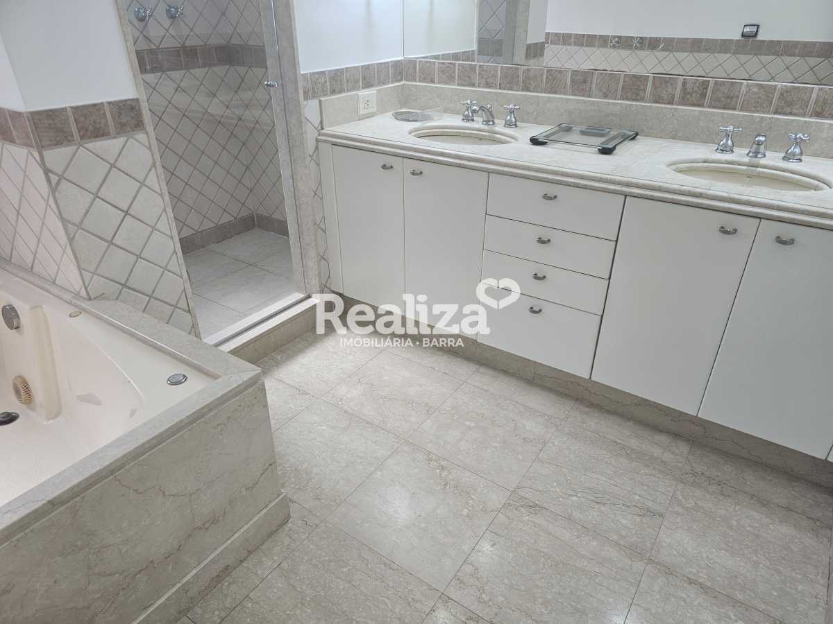 Conheça 20251122_143011 do imóvel - Cobertura 5 quartos à venda Condomínio PARK PALACE - Barra da Tijuca, Rio de Janeiro - R$ 5.200.000 - BTCO50012 - 16 20251122_143011 - 16