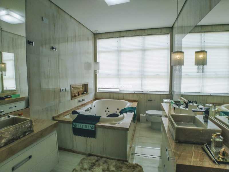Conheça Banheiro hidromassagem do imóvel - Casa em Condomínio 5 quartos à venda Itatiba,SP Loteamento Itatiba Country Club - R$ 3.500.000 - FCCN50043 - 26 Banheiro hidromassagem - 26