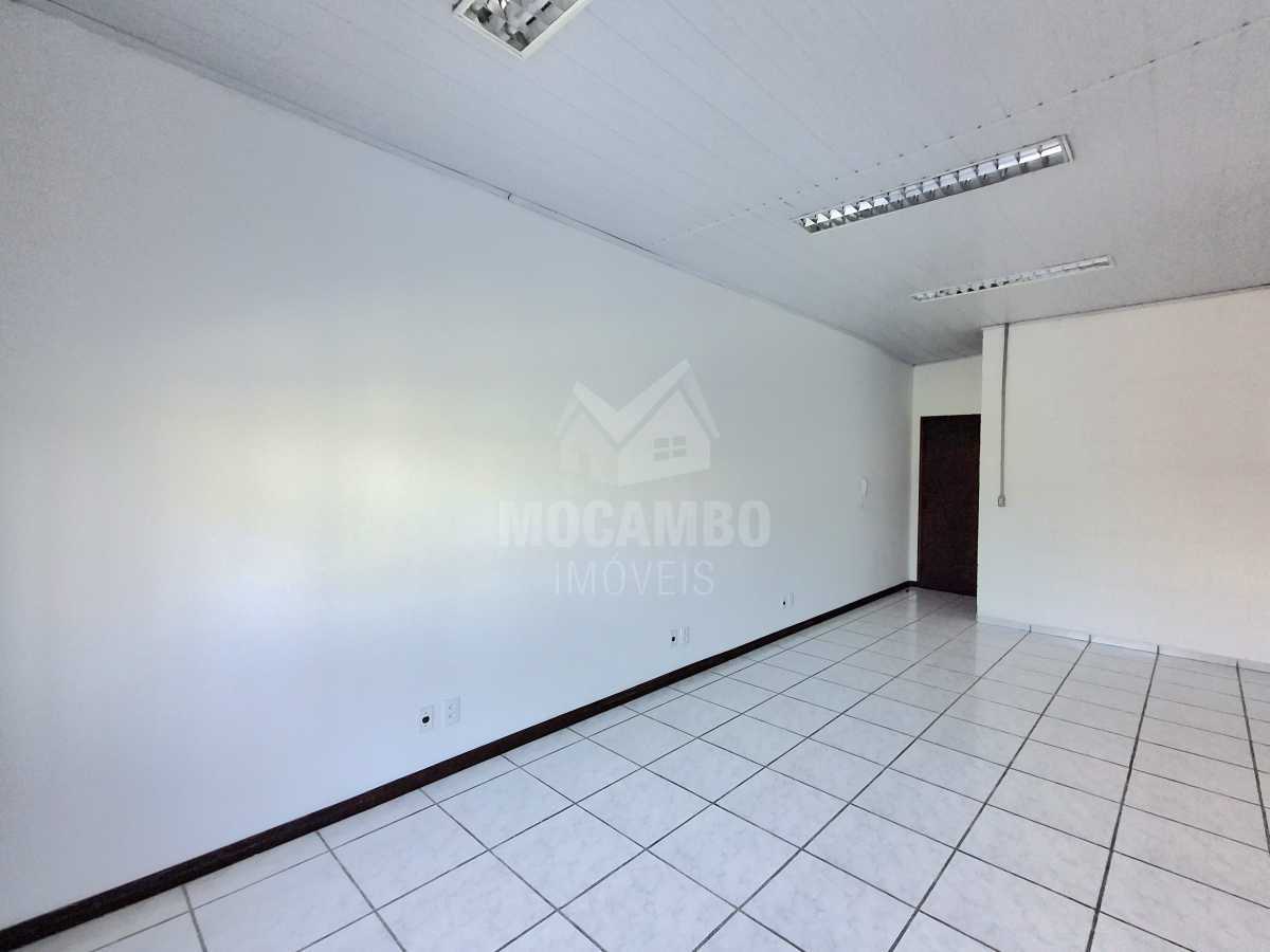 Sala Comercial 20m² para alugar Itatiba,SP  Jardim Galetto - R$ 850