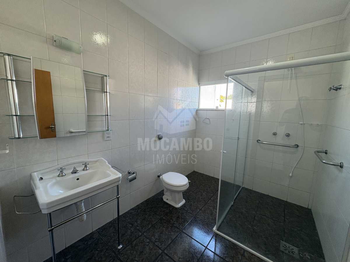 Conheça w. c social do imóvel - Casa em Condomínio 4 quartos para venda e aluguel Itatiba,SP Bairro do Engenho - R$ 1.900.000 - FCCN40222 - 21 w. c social - 21