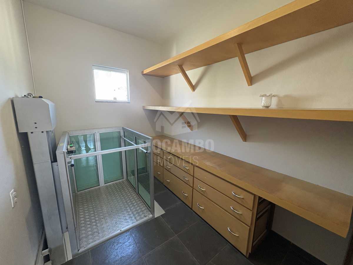 Conheça despensa do imóvel - Casa em Condomínio 4 quartos para venda e aluguel Itatiba,SP Bairro do Engenho - R$ 1.900.000 - FCCN40222 - 19 despensa - 19