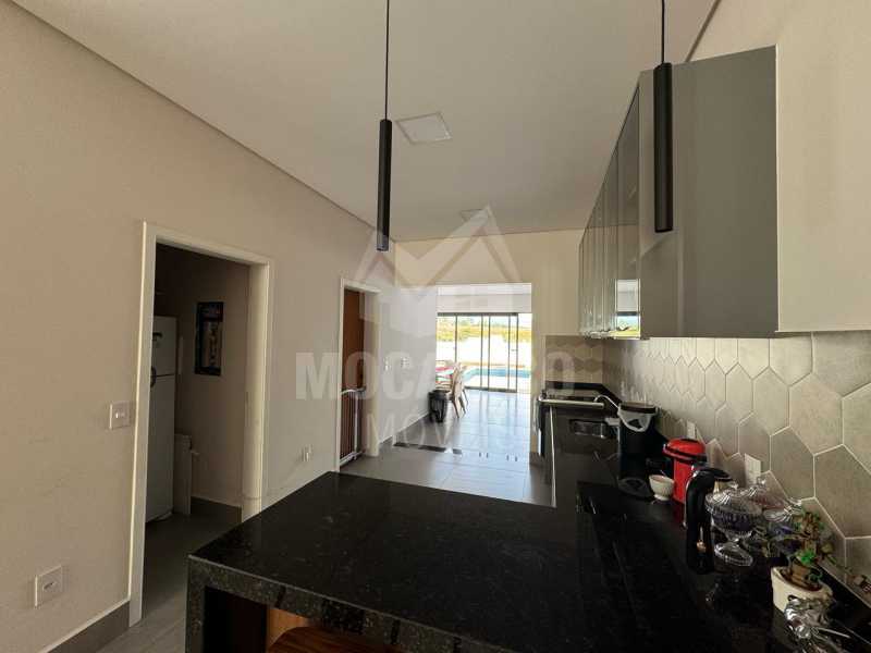 Conheça Cozinha Lavanderia e despensa. do imóvel - Casa em Condomínio 3 quartos à venda Itatiba,SP Condomínio San Giovanni - R$ 1.490.000 - FCCN30844 - 4 Cozinha Lavanderia e despensa. - 4