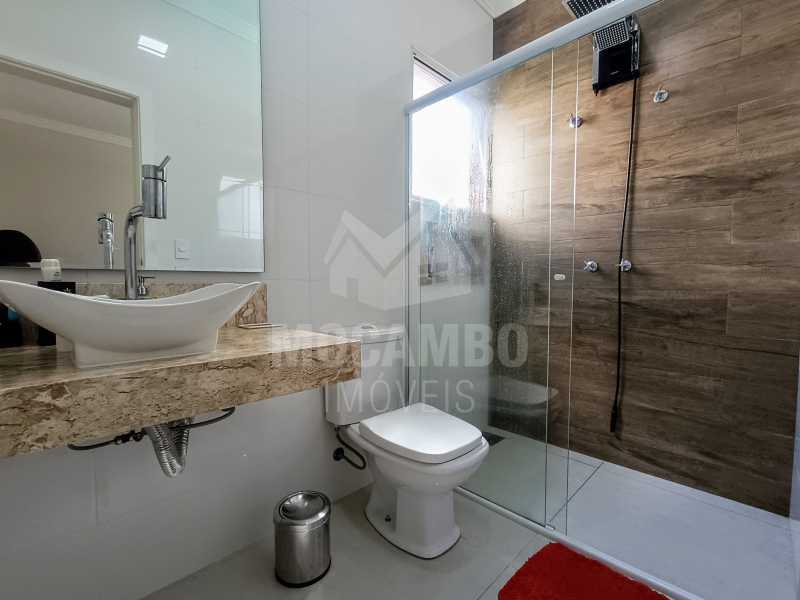 Casa com Piscina em Itatiba - SP