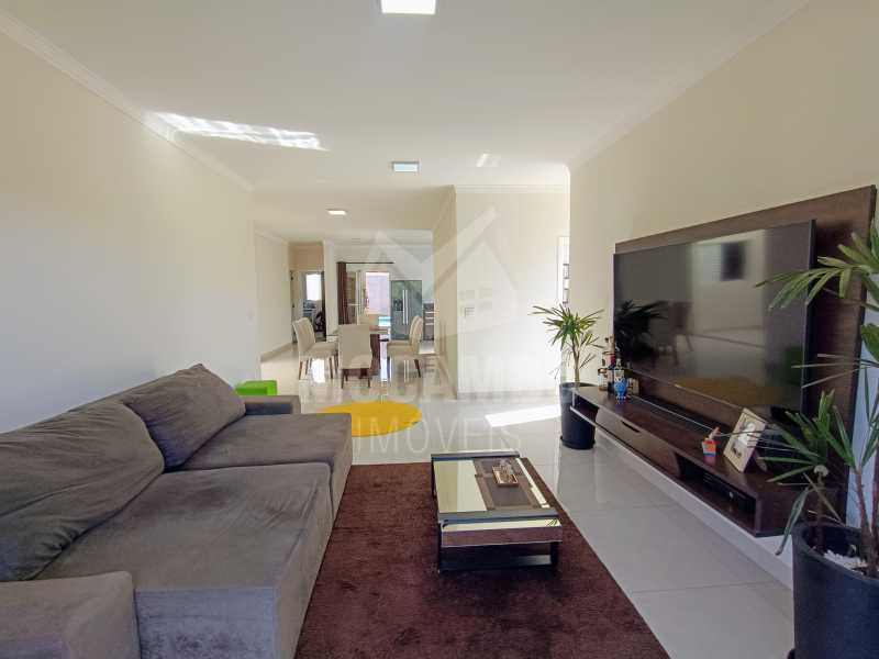 Conheça Sala do imóvel - Casa com Piscina em Itatiba - SP - FCCN30845 - 16 Sala - 16