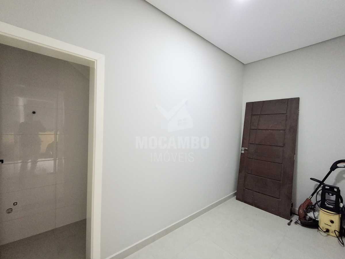 Casa com Piscina em Itatiba - SP