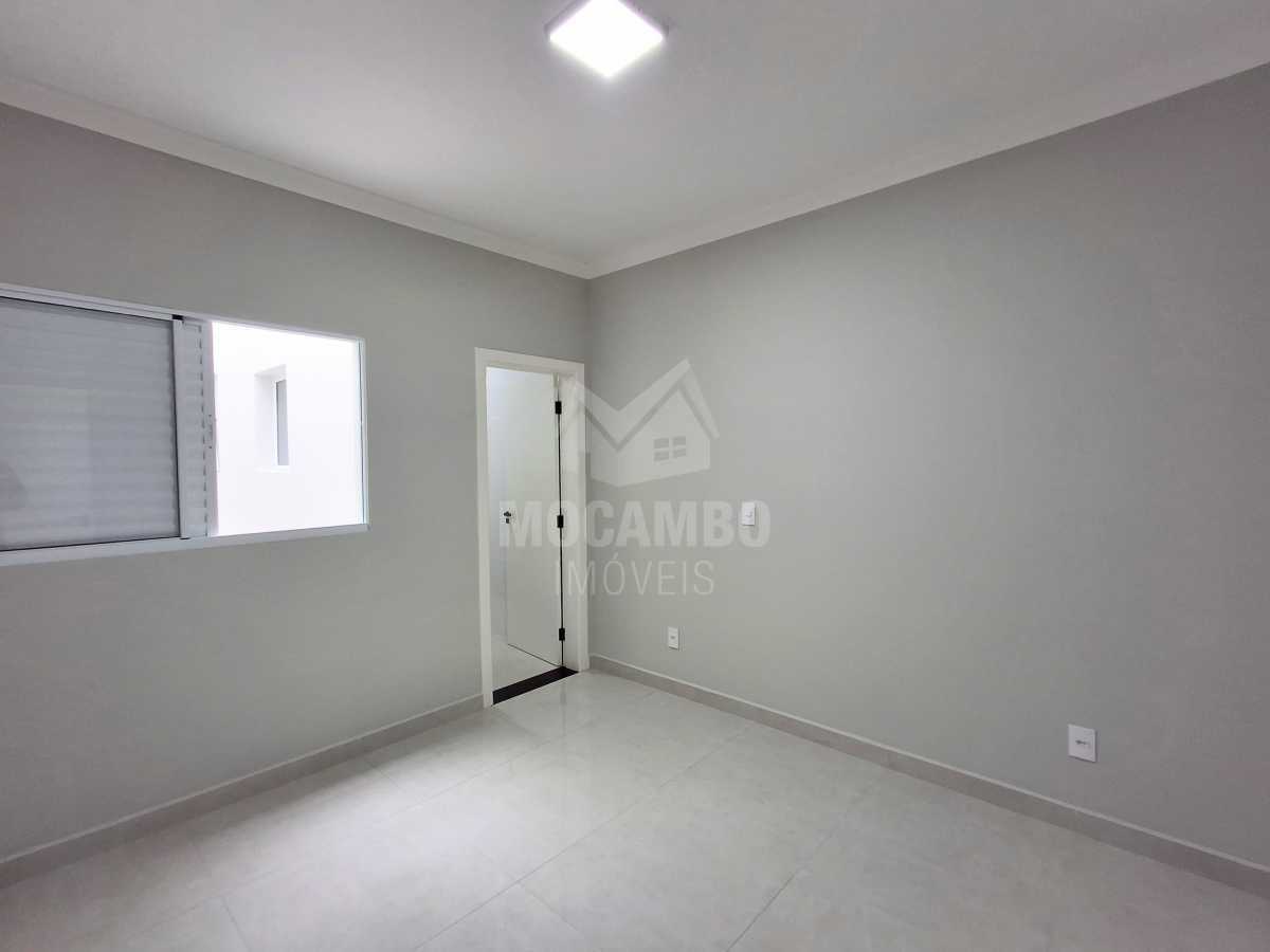 Casa com Piscina em Itatiba - SP