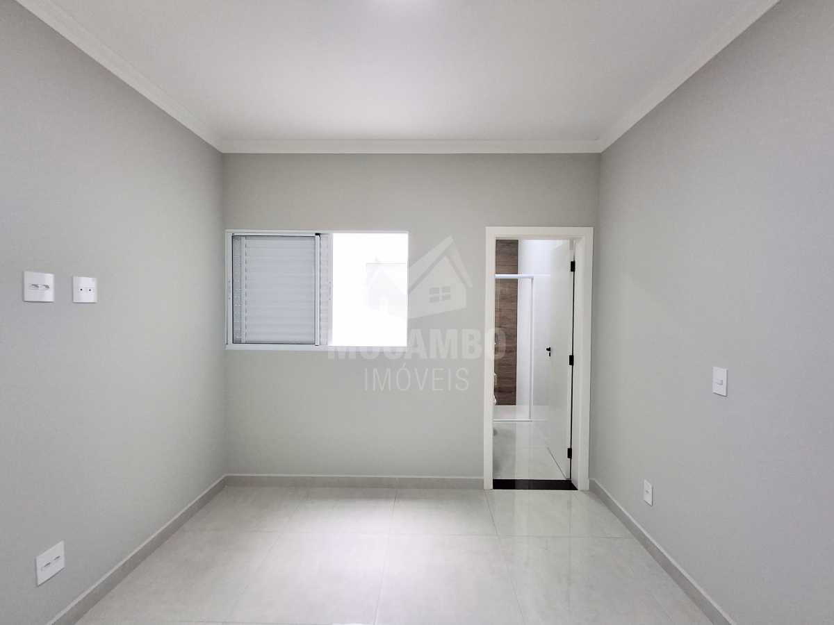 Casa com Piscina em Itatiba - SP